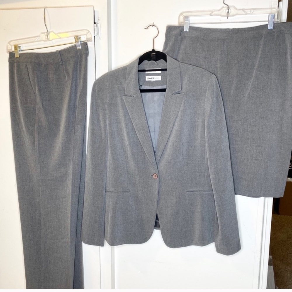 Jones New York n Co Grey 3 pc Suit Jacket Pants Sk